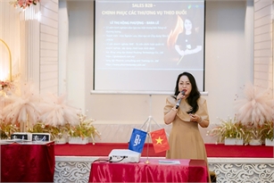 CHINH PHỤC THƯƠNG VỤ THEO ĐUỔI - KHI BÁN HÀNG KHÔNG CHỈ LÀ THUYẾT PHỤC, MÀ LÀ XÂY DỰNG NIỀM TIN.